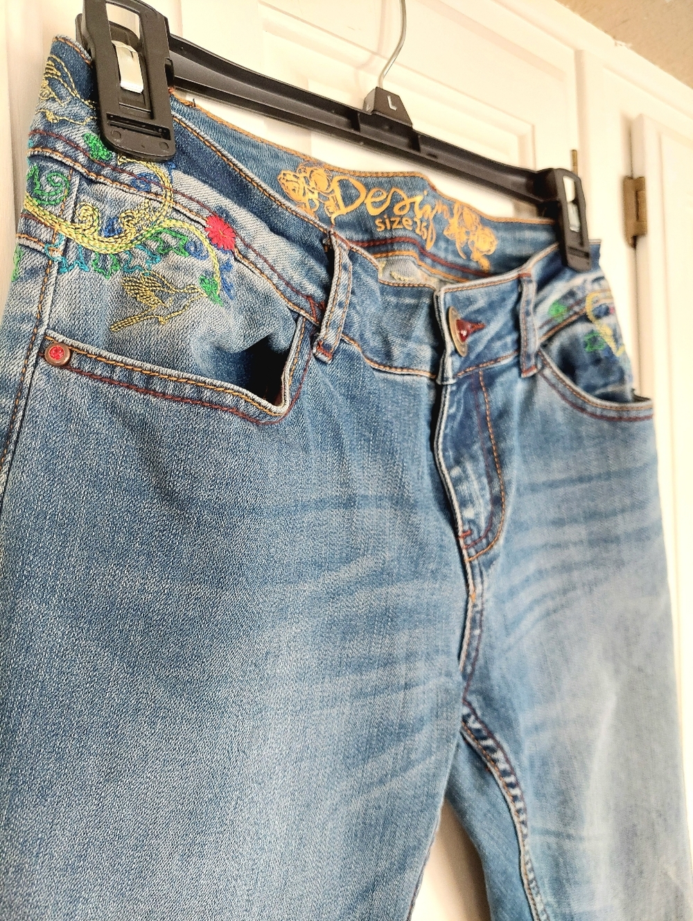 Desigual Refriposas Embroidered Exotic Slim Jeans – Size 26 (US 4) - Picture 3 of 13